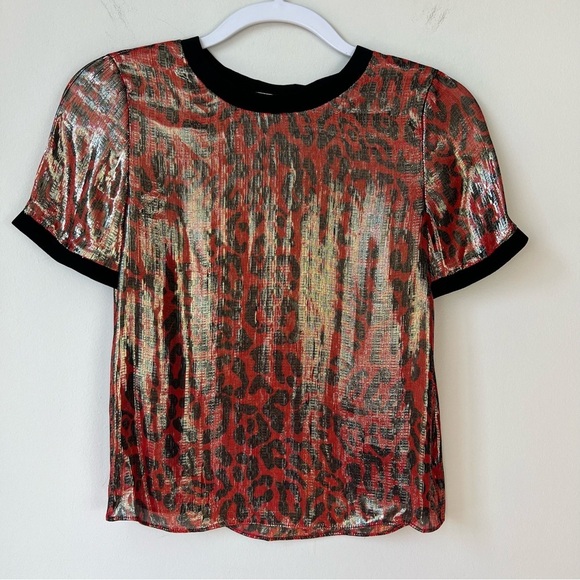 alice + olivia Red Leopard Print Shimmer Silk Blend Tee - Picture 1 of 6